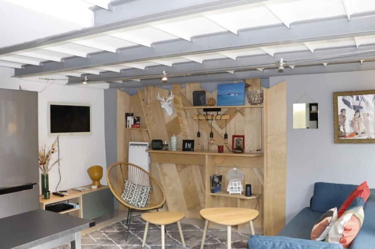 Air-conditioned Duplex With Furnished Terrace In The City Center Aix-en-Provence