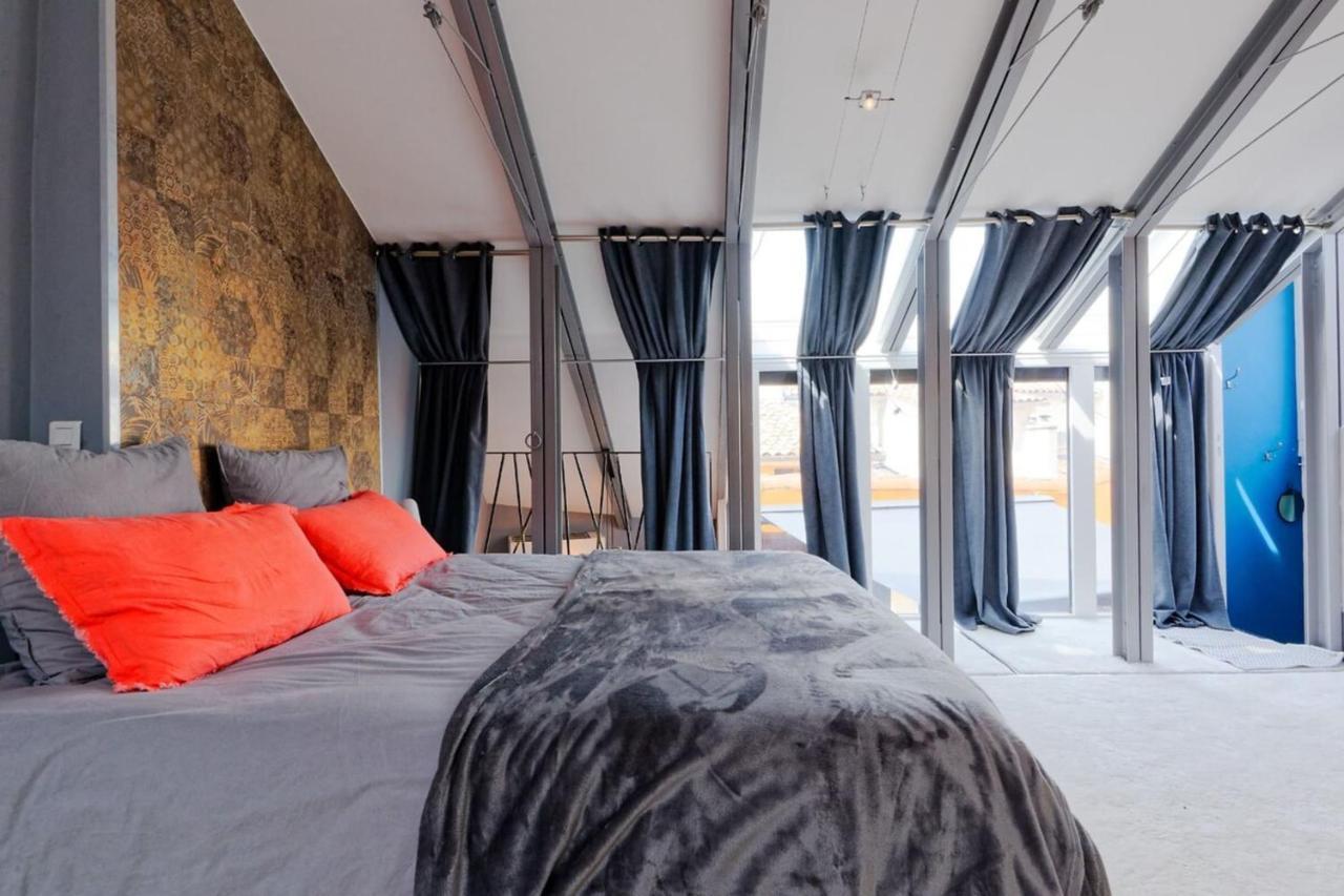 Air-conditioned Duplex With Furnished Terrace In The City Center * Aix-en-Provence