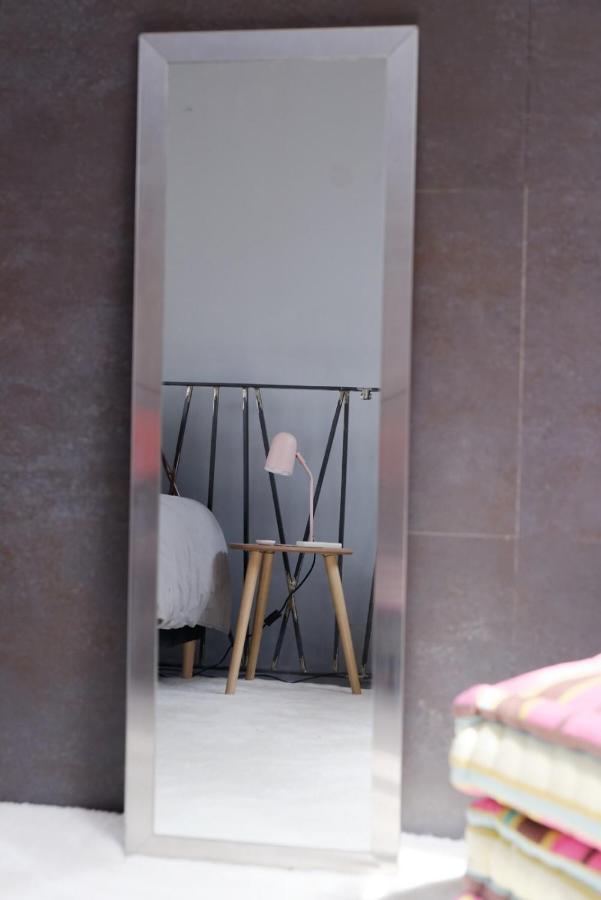 Air-conditioned Duplex With Furnished Terrace In The City Center Aix-en-Provence